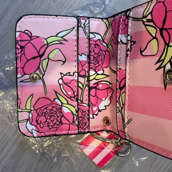 Victoria’s Secret Card Holder/Mini Wallet Key Chain - Picture 5 of 5
